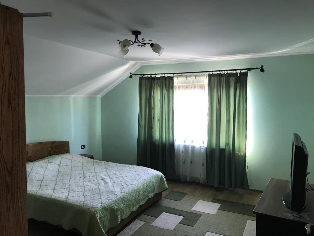 Casa Flori Otel Călimăneşti Dış mekan fotoğraf