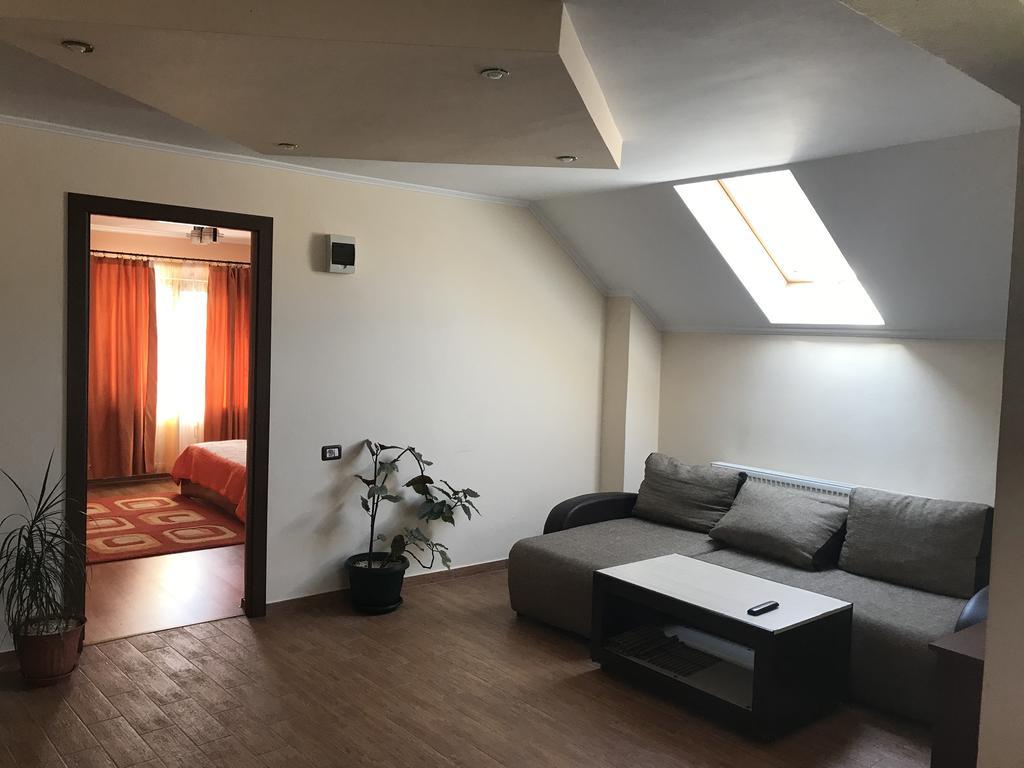 Casa Flori Otel Călimăneşti Oda fotoğraf