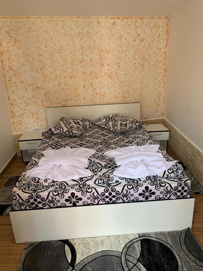 Casa Flori Otel Călimăneşti Dış mekan fotoğraf